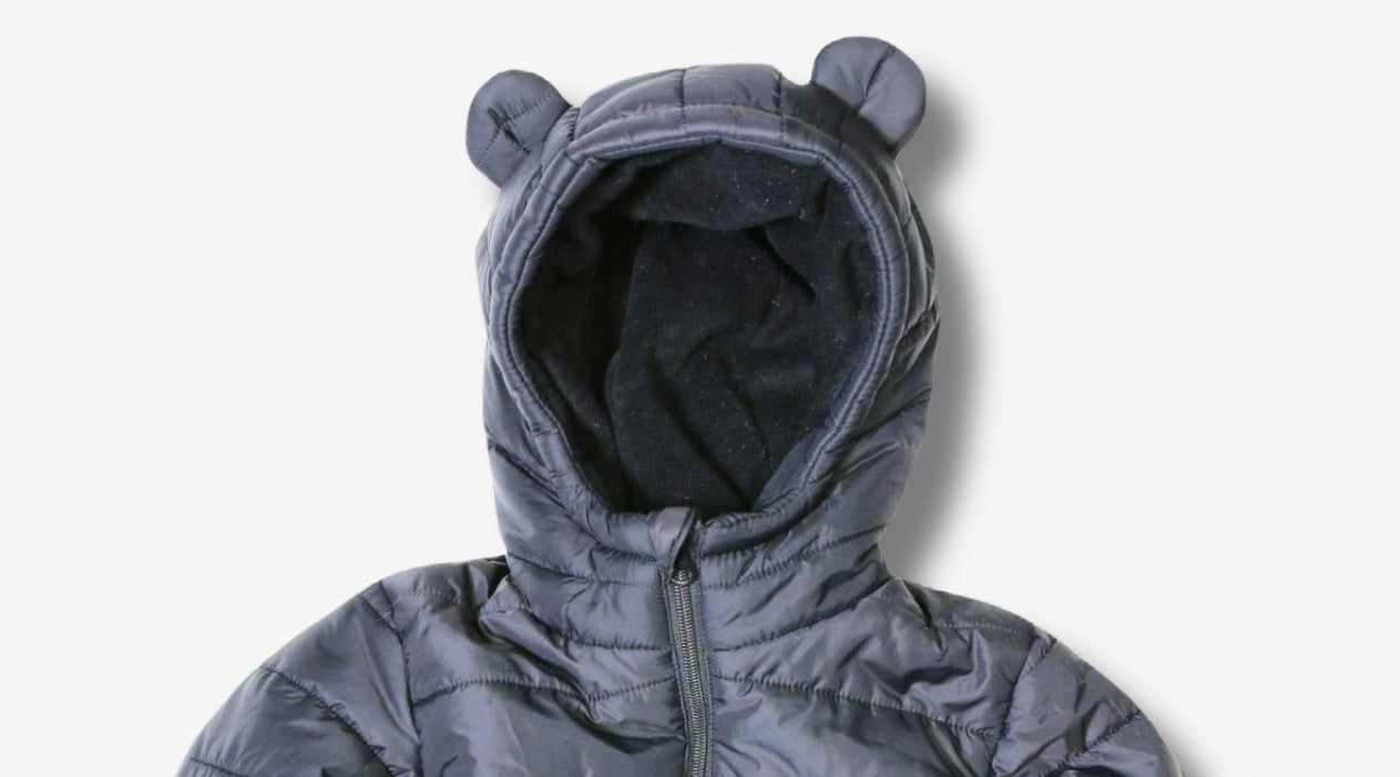 Schwarze Bärenohren Jacke