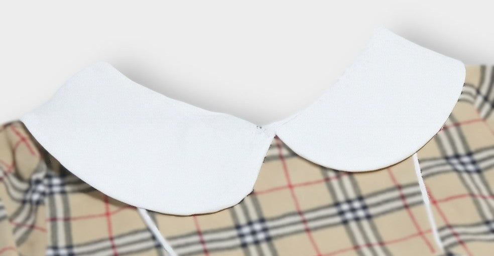 Süßes Mädchenkleid