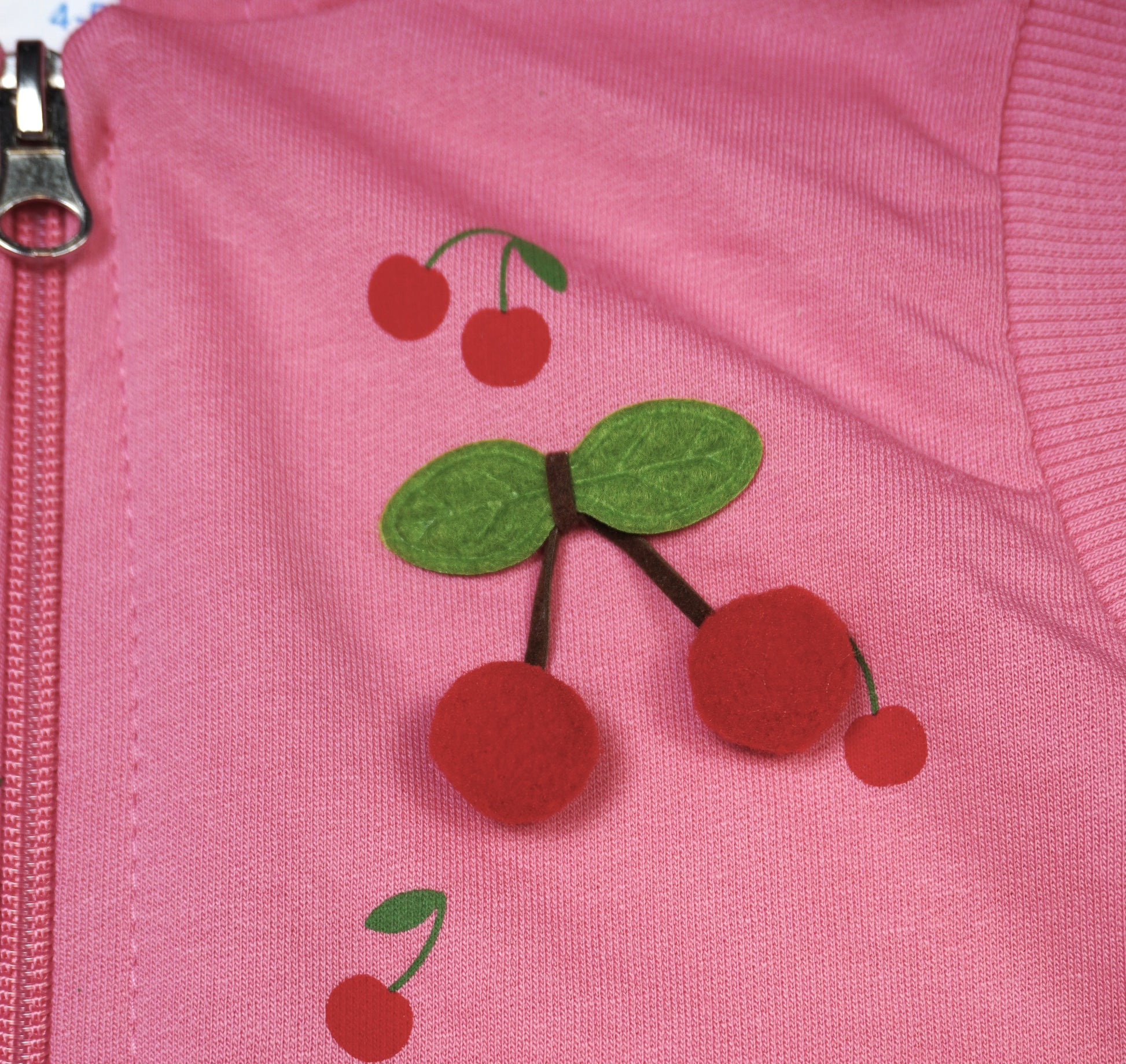 🍒 iRay Mädchen Ärmellose Kapuzenjacke – Kirsch-Print Rosa & Apricot