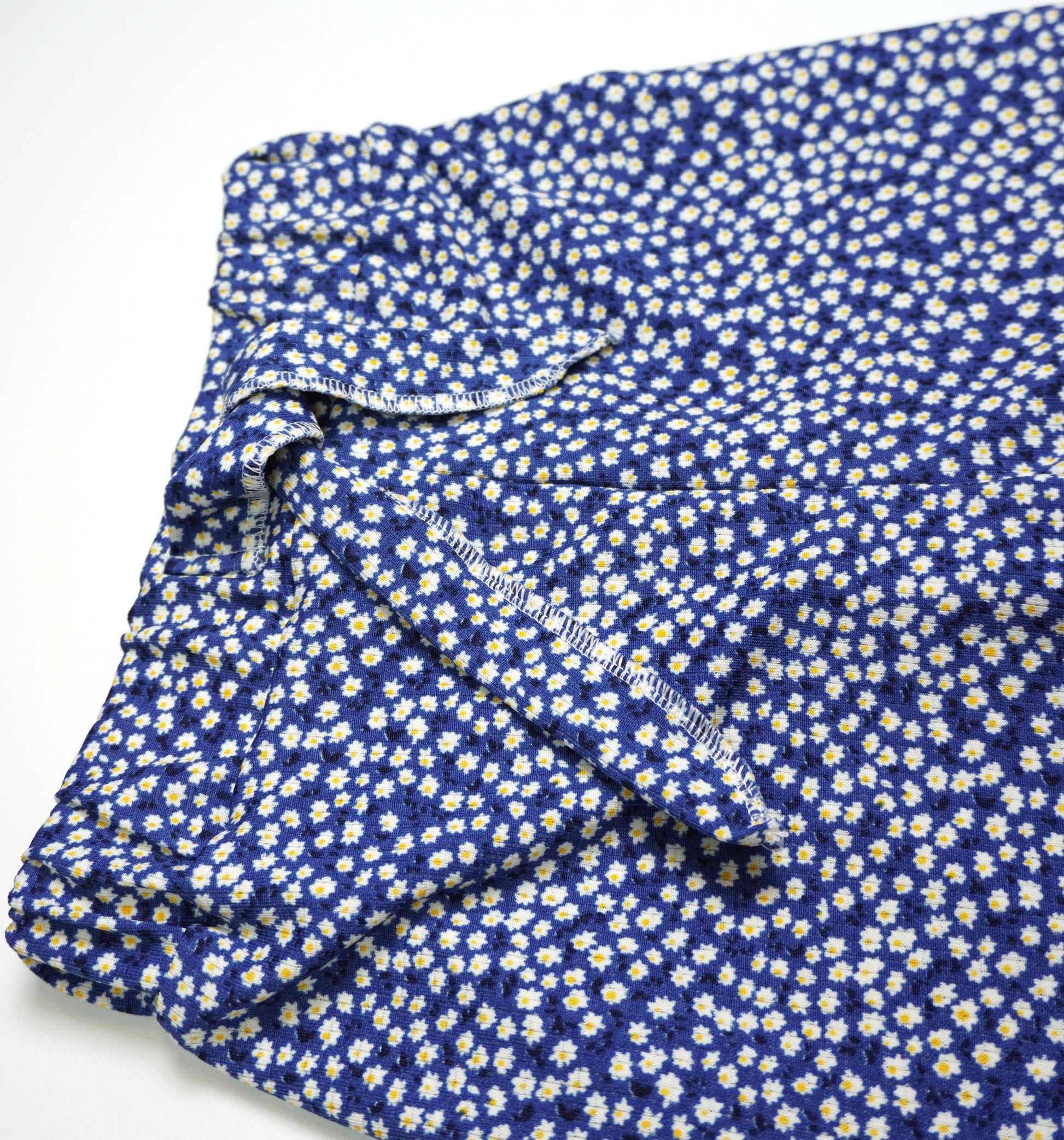 Navy Daisy – Kinder Hose Blumenprint Marineblau