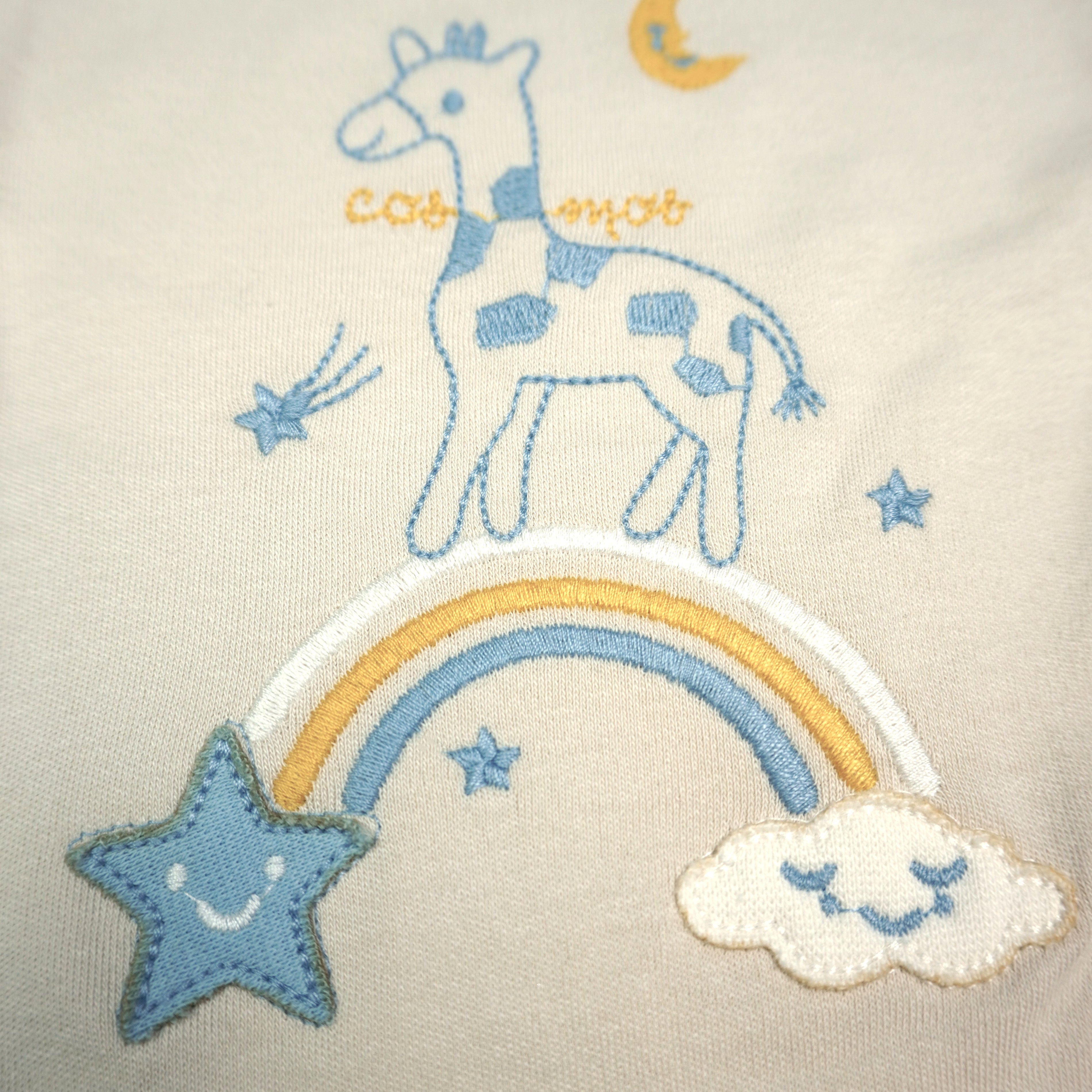 Neugeborenen-Set 3-teilig «Giraffe & Regenbogen» – Creme/Blau