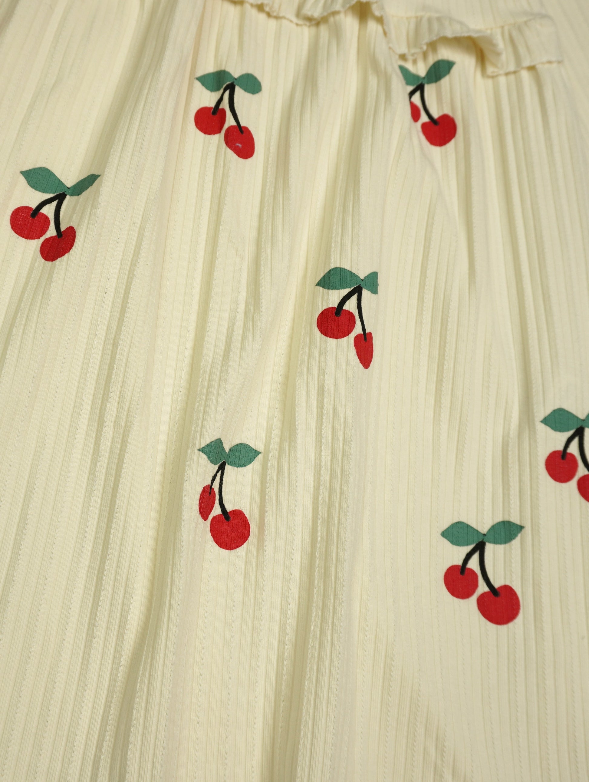Mädchen Langarmkleid Creme mit Kirsch-Applikationen