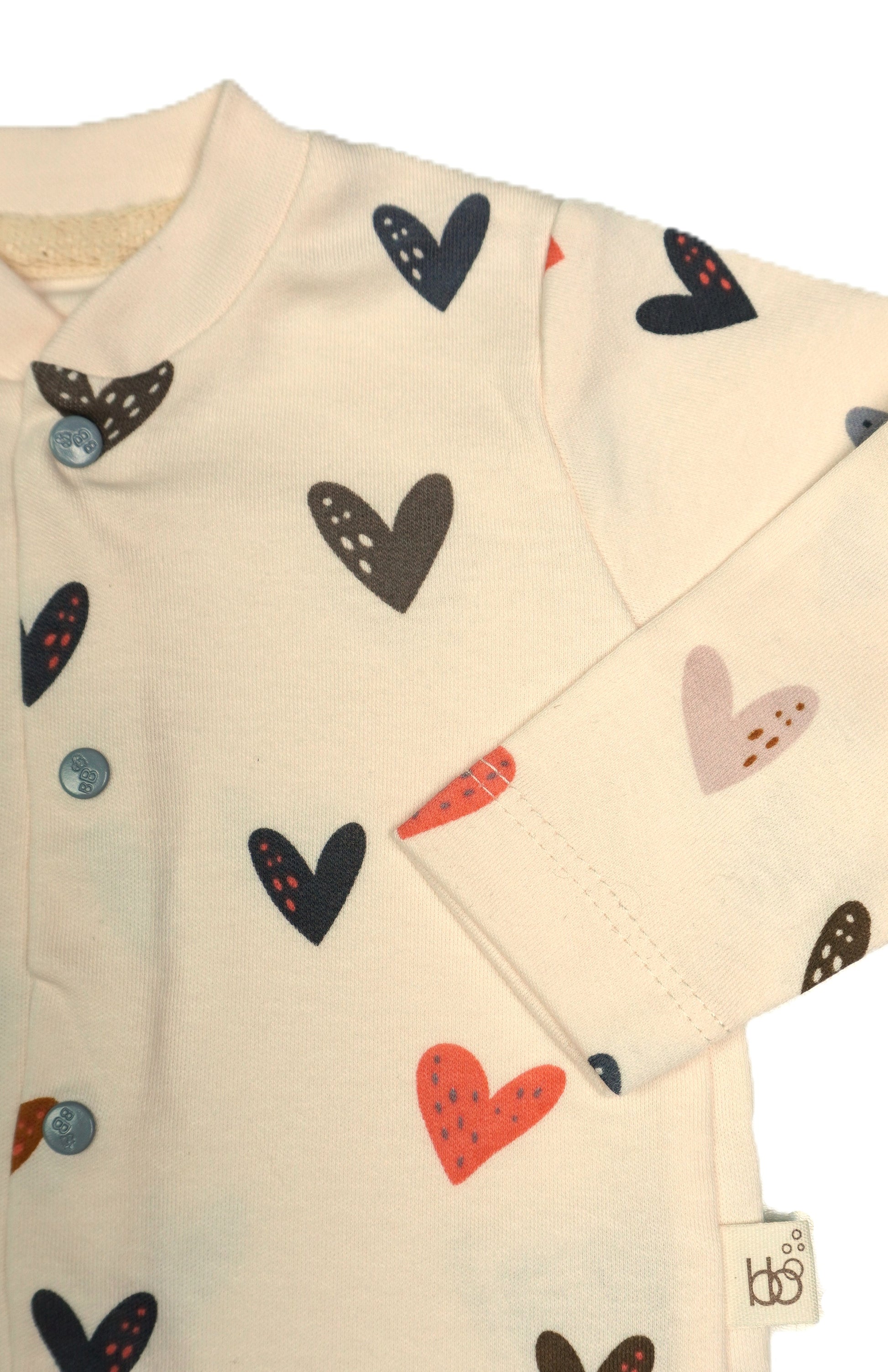 Baby 5-teiliges Geschenkset Herzen Creme – Jacke, Hose, Mütze, Lätzchen & Handschuhe