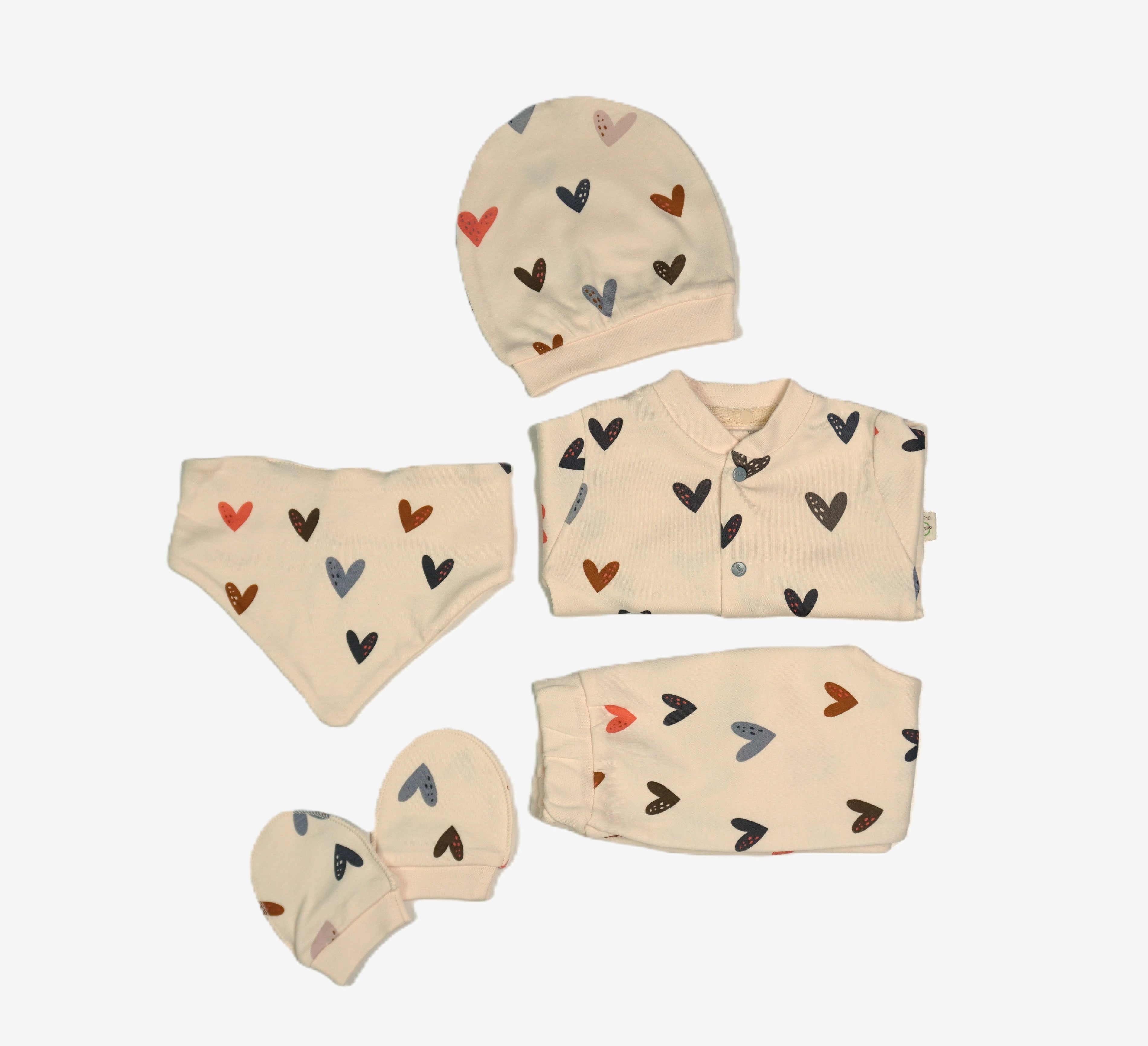 Baby 5-teiliges Geschenkset Herzen Creme – Jacke, Hose, Mütze, Lätzchen & Handschuhe
