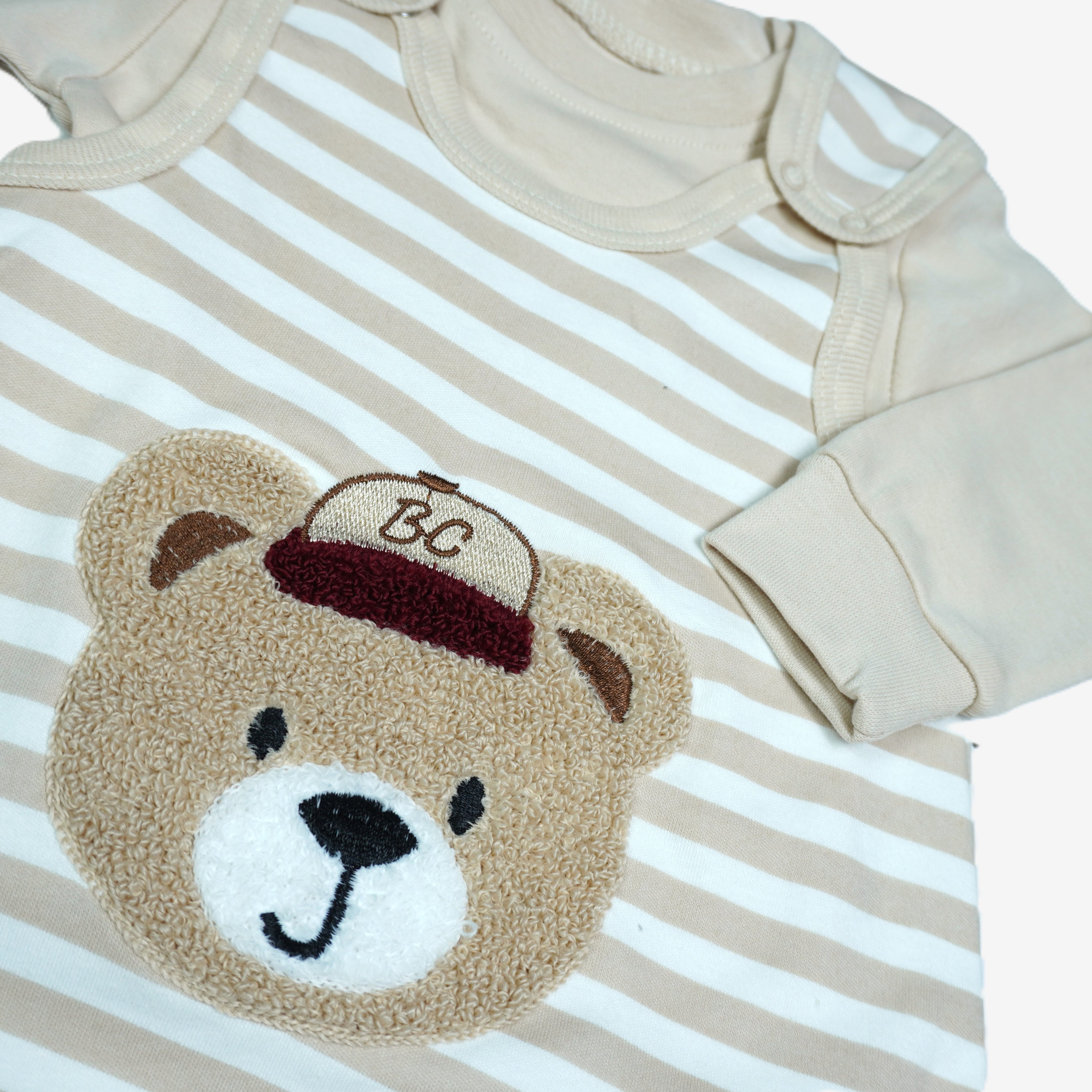 Baby 2-in-1 Set: Latzhose & Langarmshirt Beige mit Teddy-Applikation