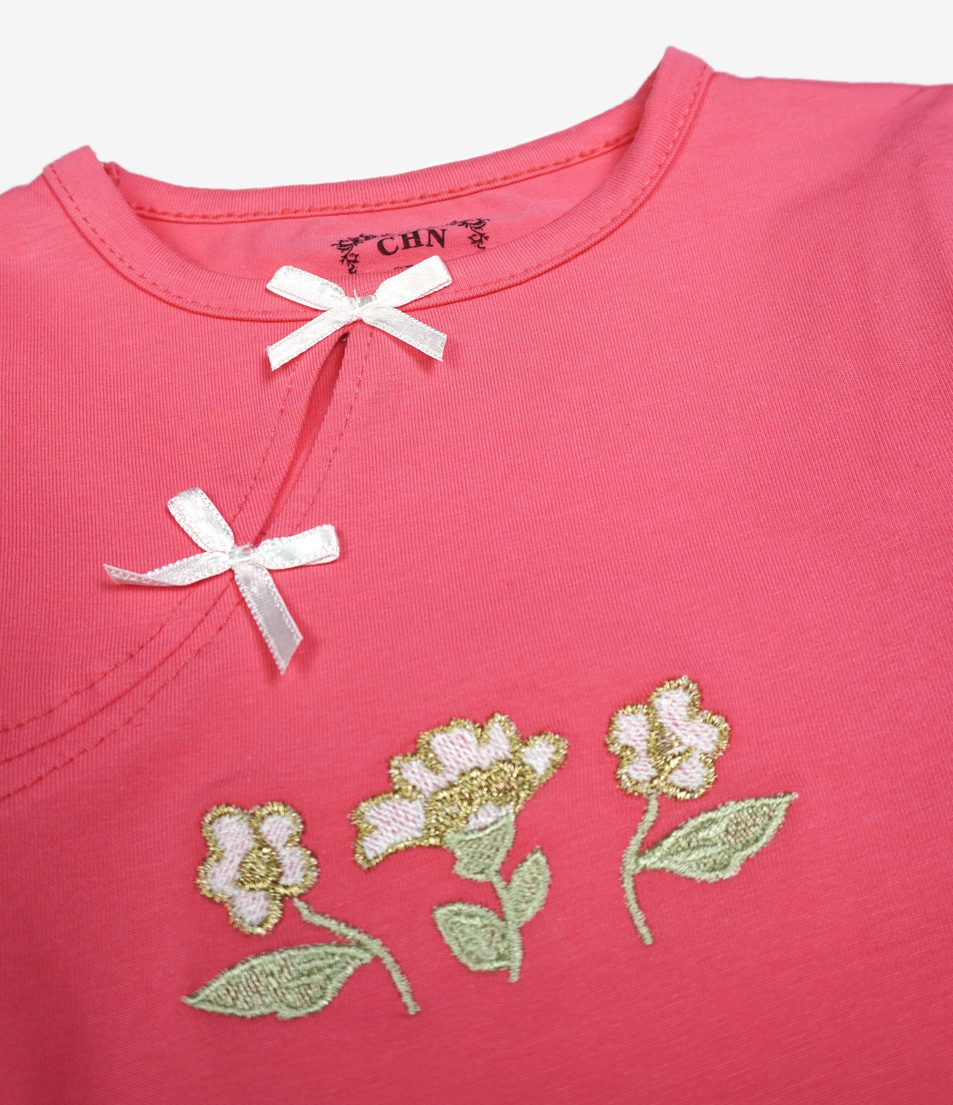 🌸 CHN Mädchen Sweatkleid – Koralle mit Goldblumen-Stickerei & Satinschleifen