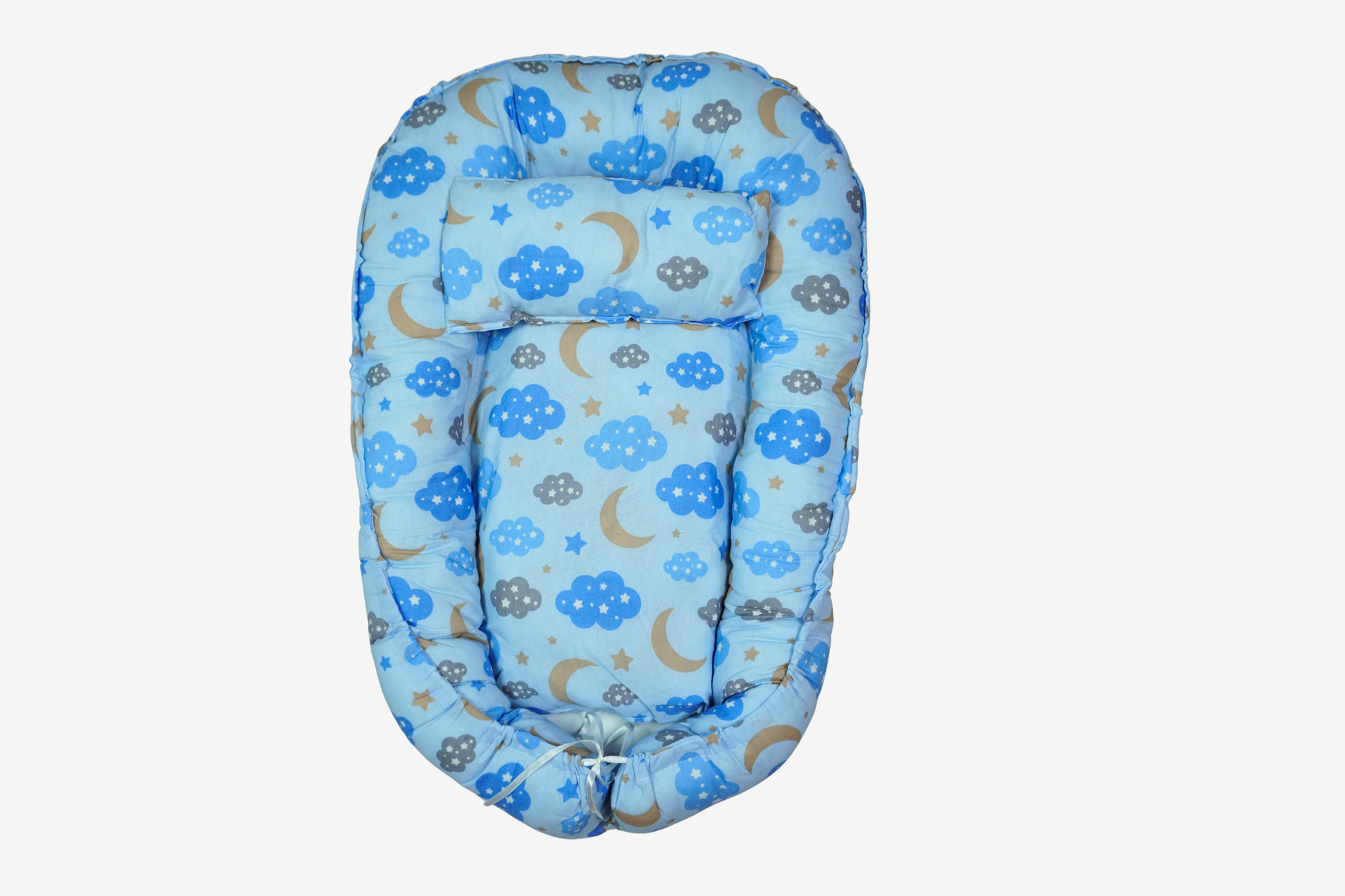 Baby-Kuschelnest mit Mond & Wolken